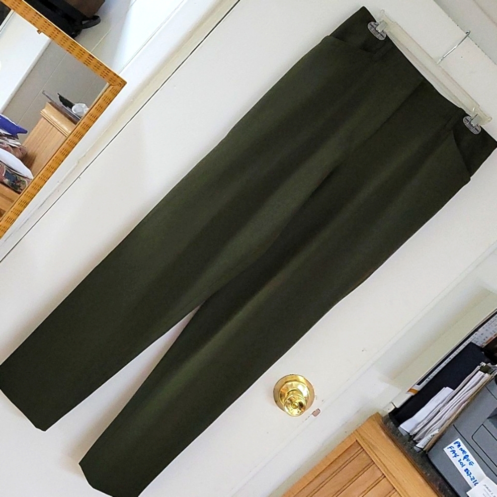 Jones New York Sport Pants Sz 10 Cypress Green New